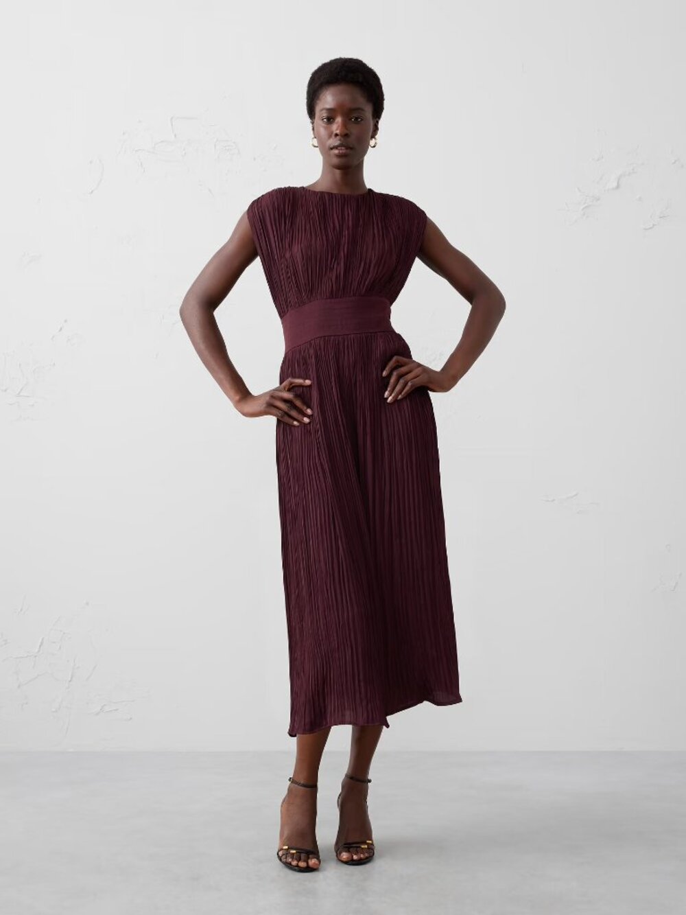 Banana Republic Crepe Burgundy Cap sleeve Petite size 0 dress